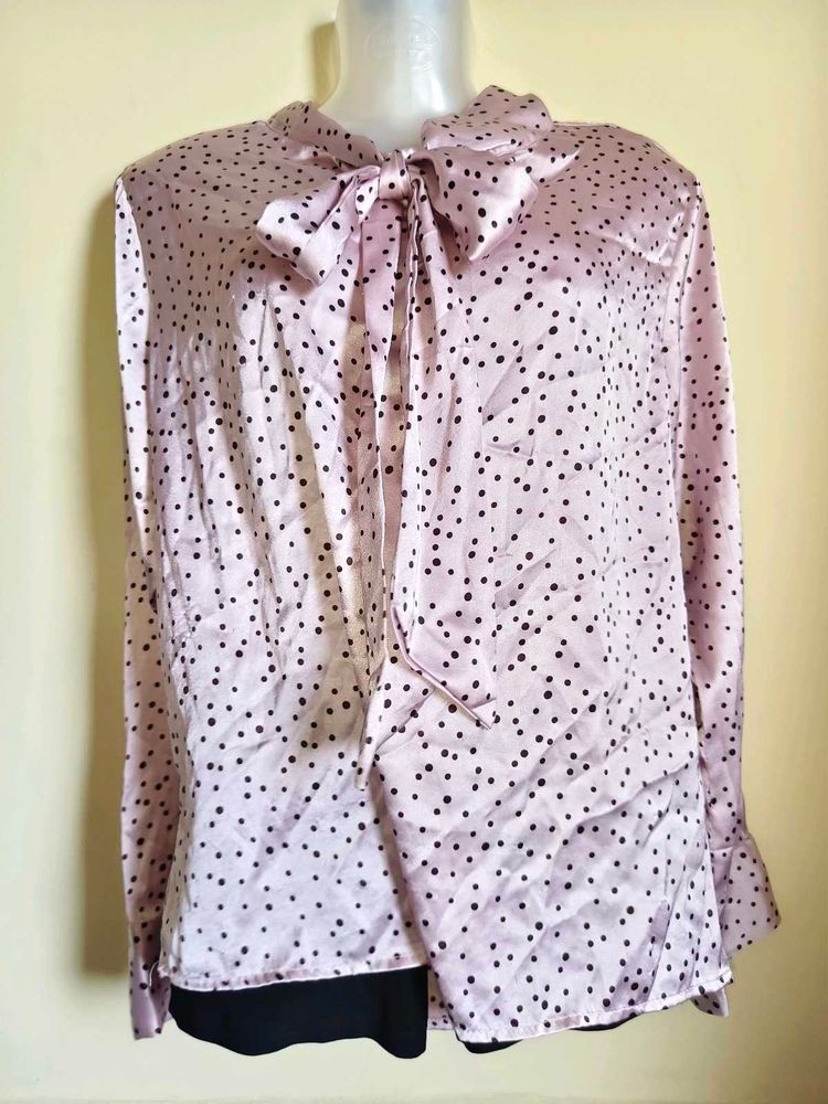 BOGO🎁Buy One Get 1 Free🎁Polka Dot Blouse