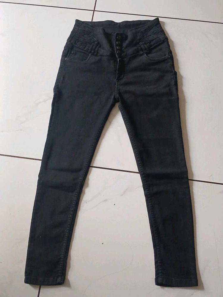 Black High-Waisted Jeans
