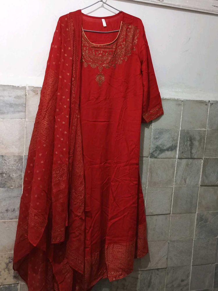 Red Colour A Line Kurti Dupatta Set4xl