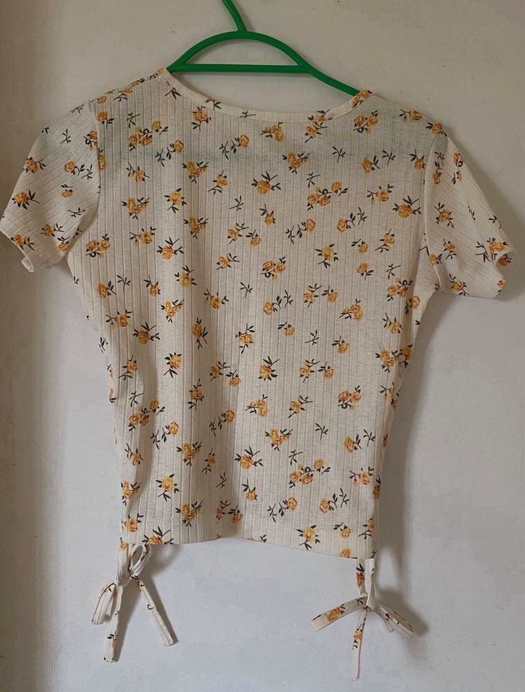 Floral Ribbed Tie-Side Top