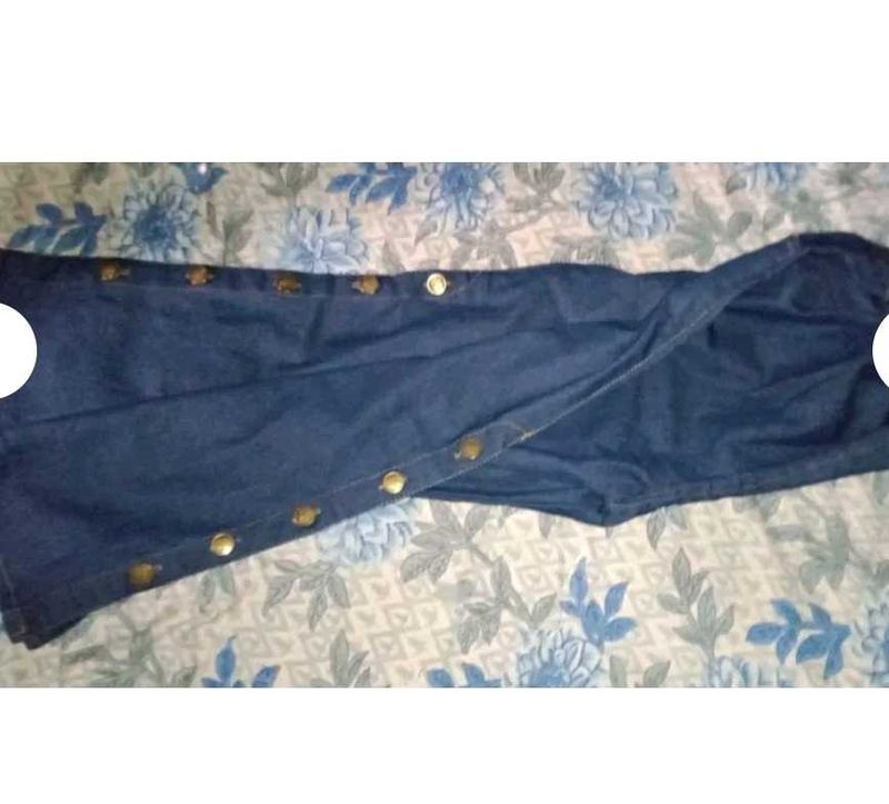 Stylish Side Button Denim Jeans