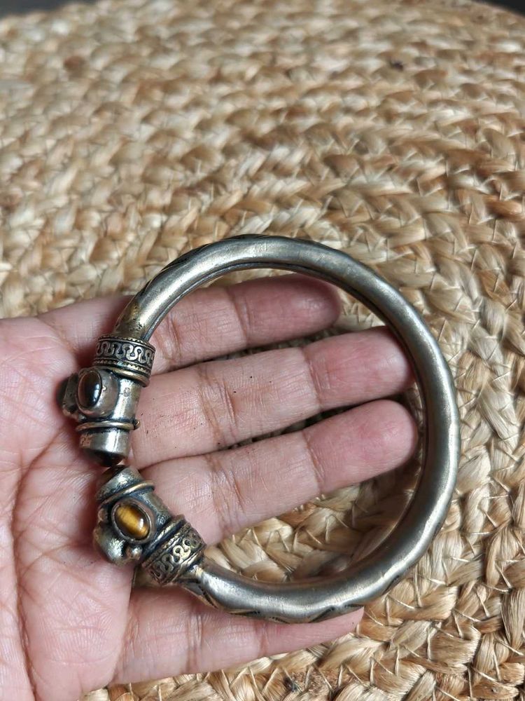 Vintage Bangle Bracelet