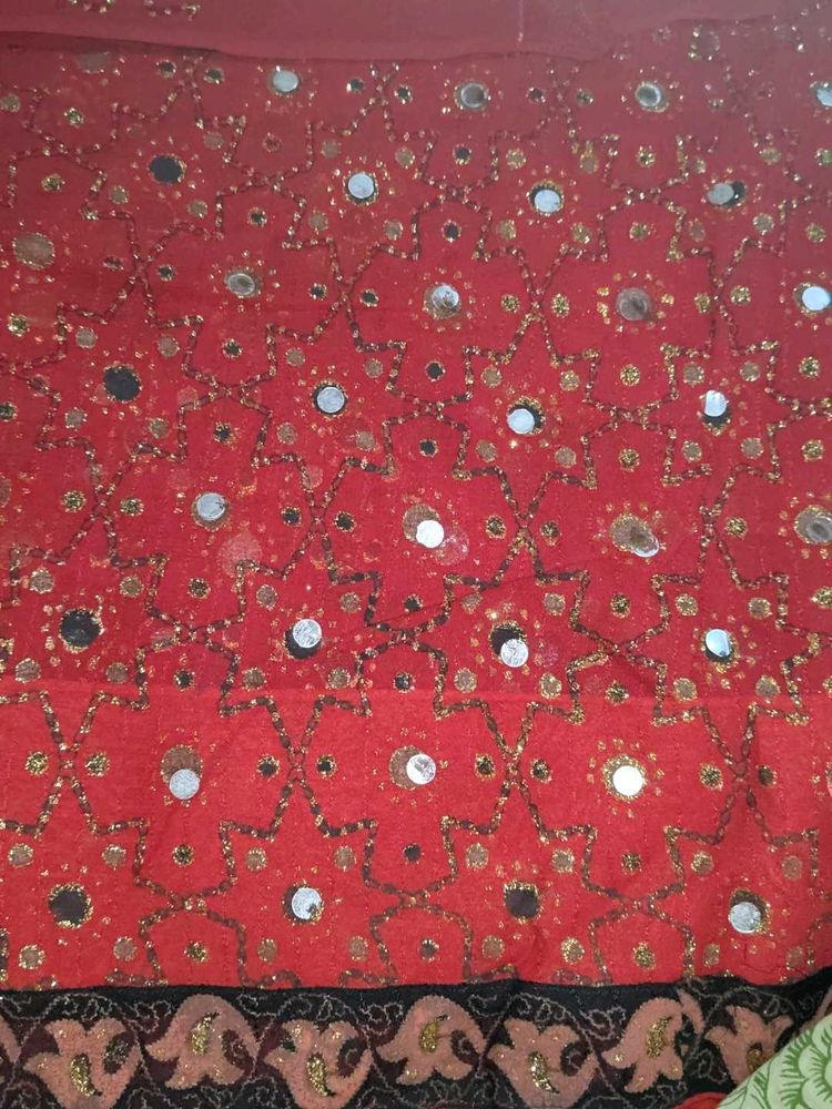 i am selling heavy red ♥️ saree