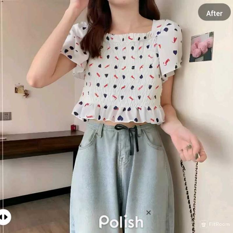 New With Tag Cute Crop Korean Top