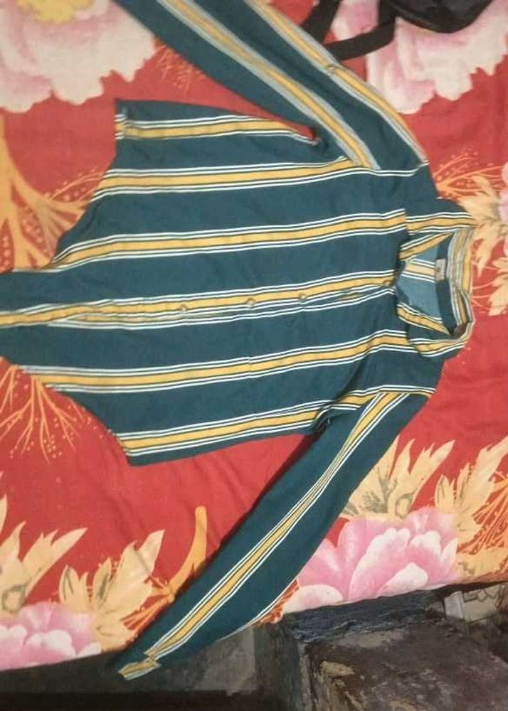 New Trendy Striped Shirt👍💯