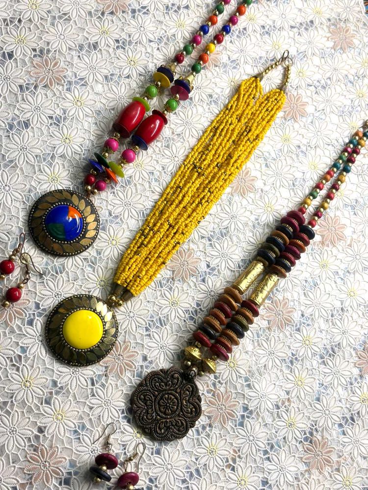 NECKLACE &amp; EARRING SET