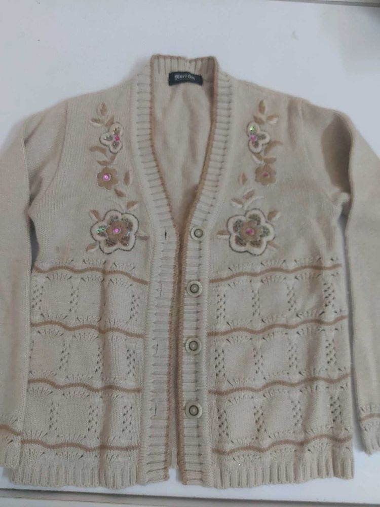 Woollen Ladies Sweater