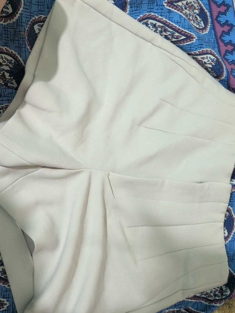 Zara Synched Waist Shorts