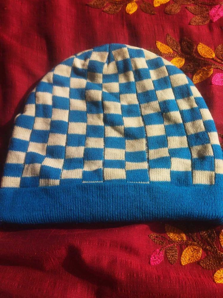 blue and white winter cap