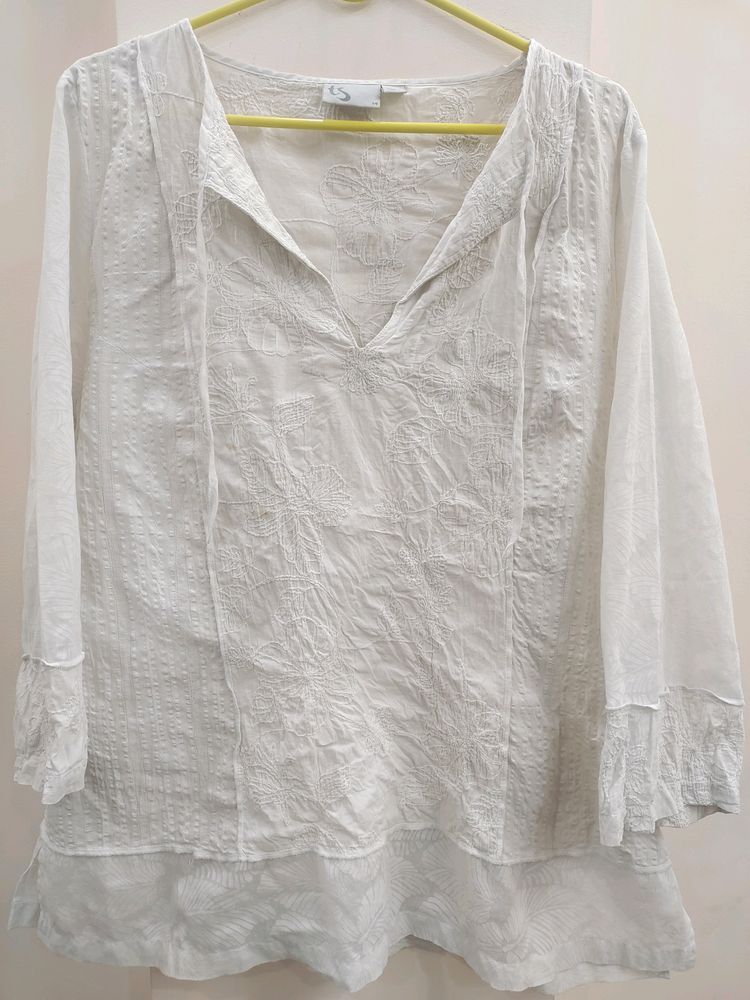 White Short Kurti With Thread Embroidery