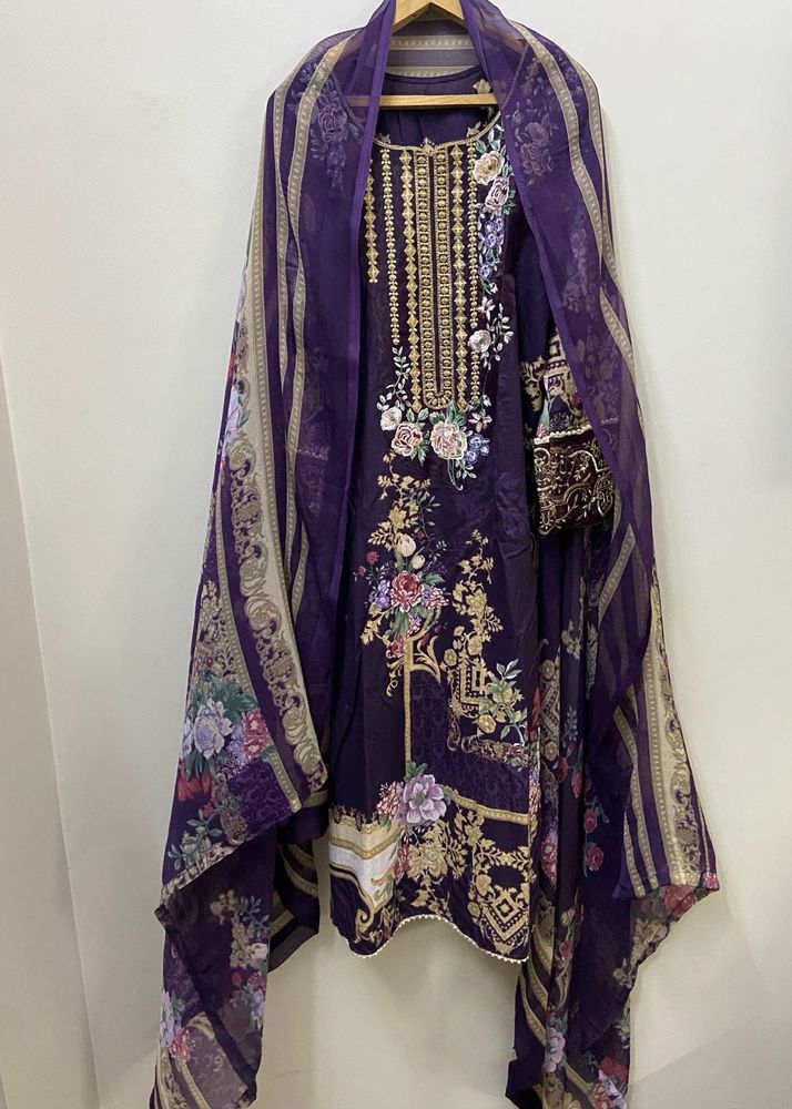 Pakistani Suit