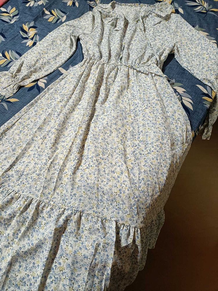 CUTE DRESS