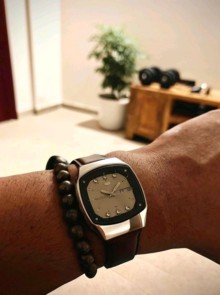 Automatic Seiko 5 TV Dial