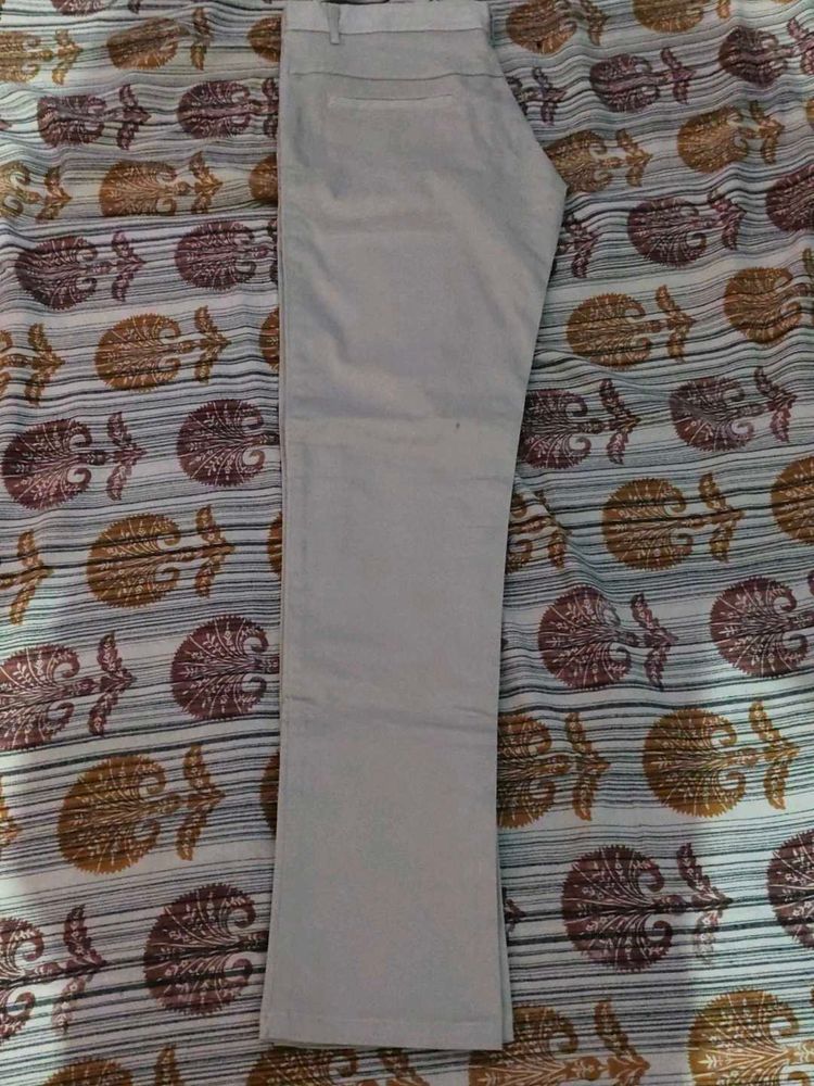 Beige Chinos - Size Medium