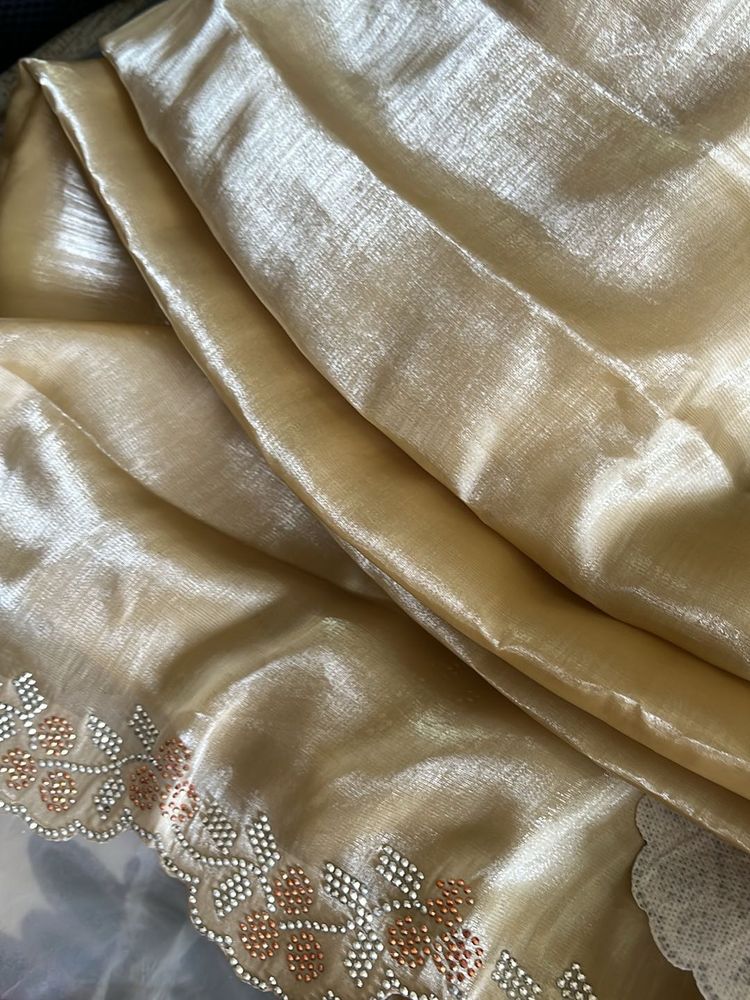 a festive saree that gives