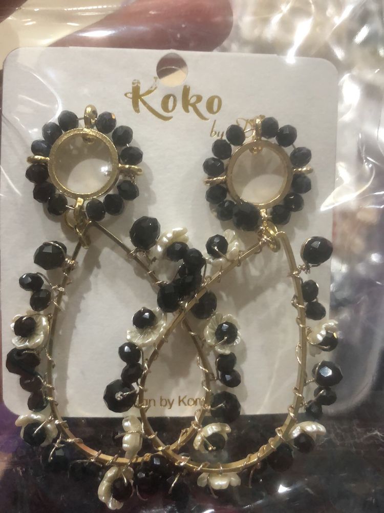 BLACK CRYSTAL EARRINGS
