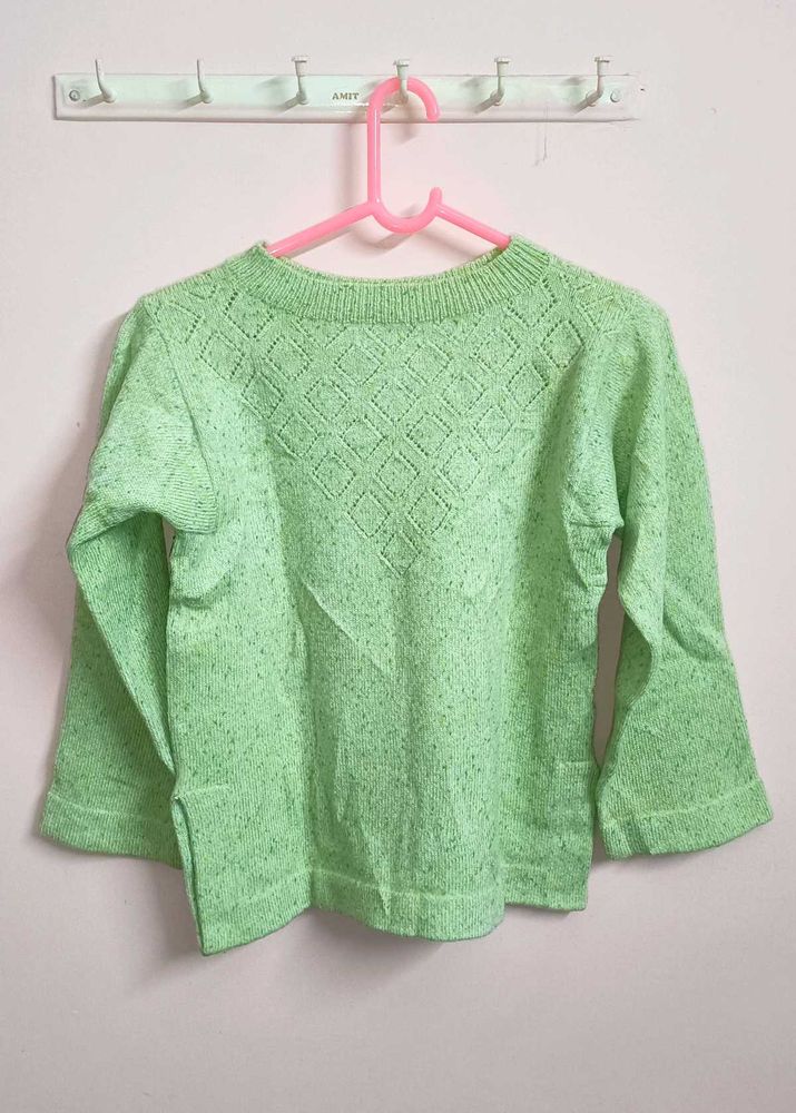 Unique Green Knit Top