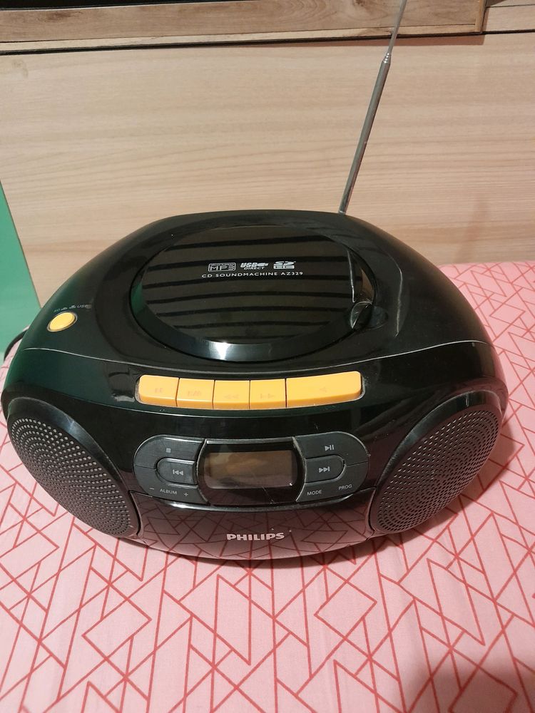Philips Radio, CD Player, cassette Player, USB/SD