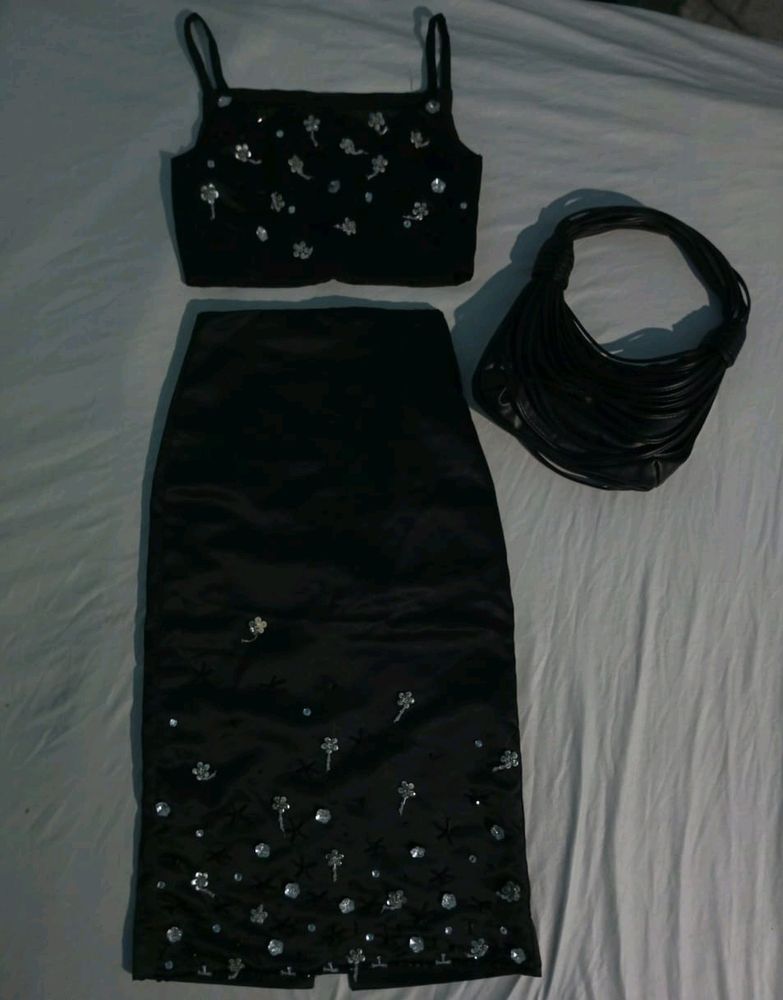 Dress( SELLING PRICE -2500 Only)