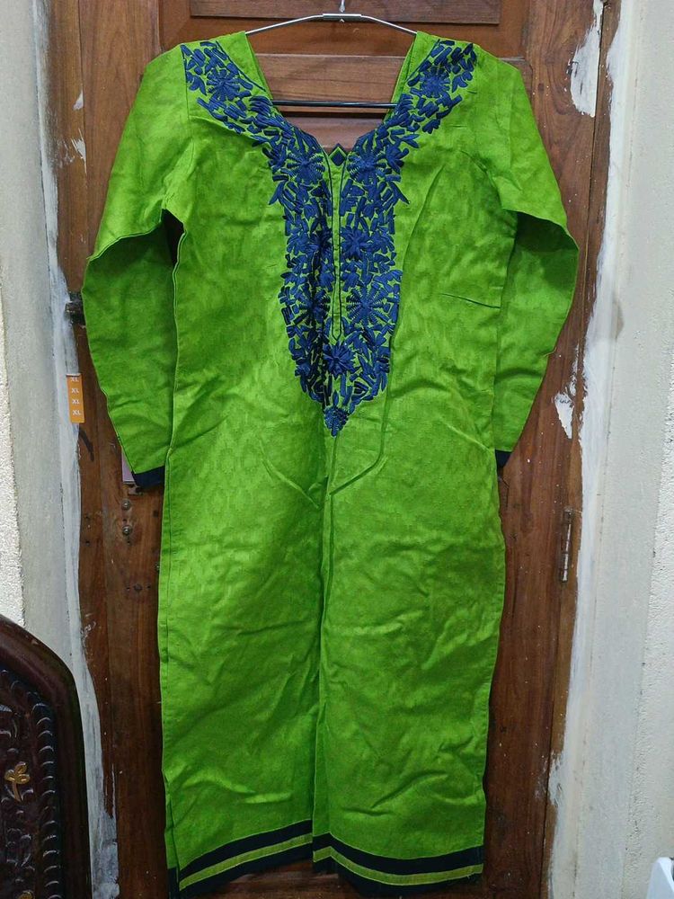 Green Embroidered Kurti With Dupatta