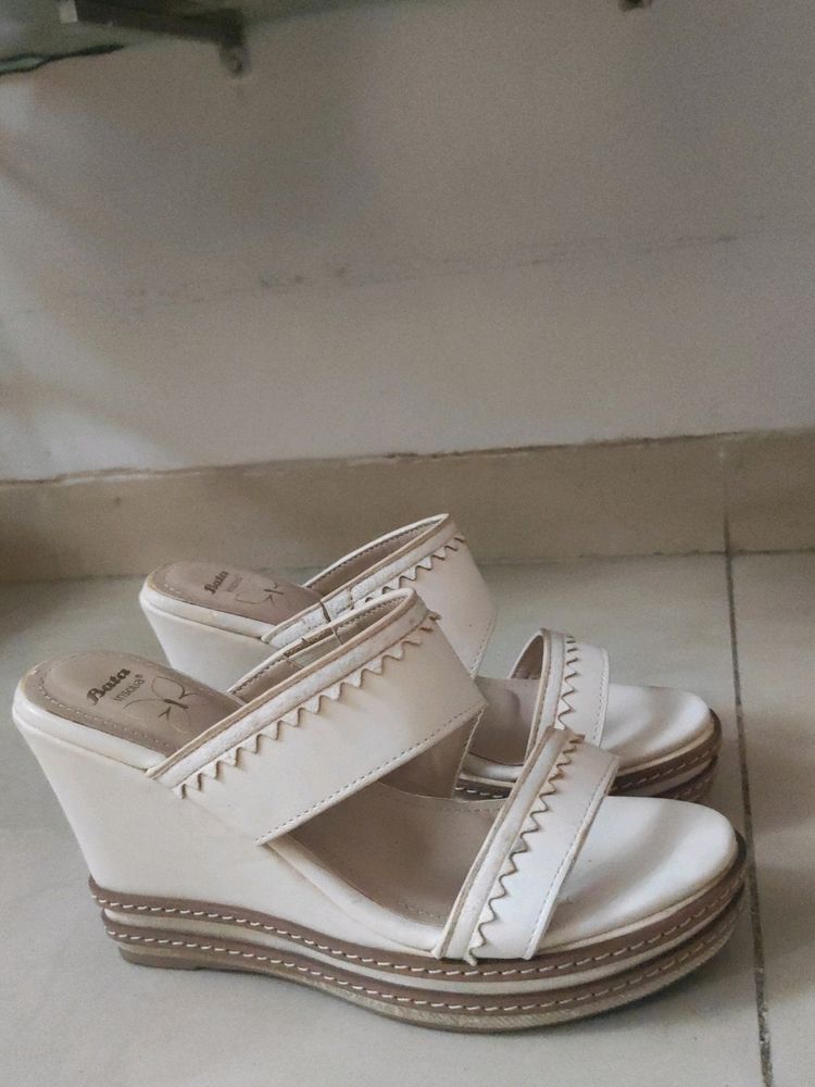 Bata Insolia white wedges heels platforms slides size 38