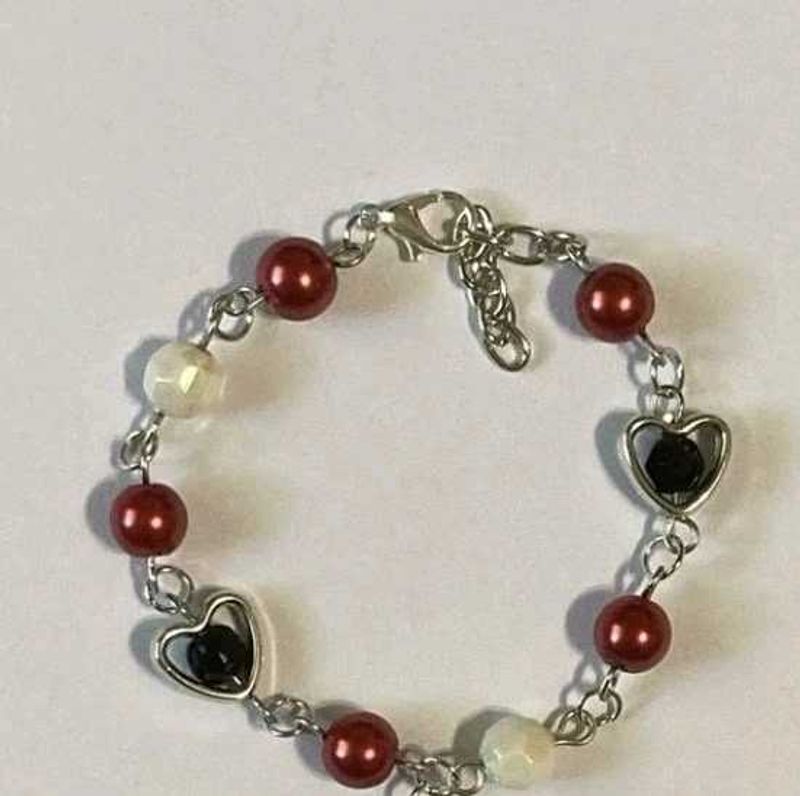 Heart &amp; Pearl Beaded Bracelet