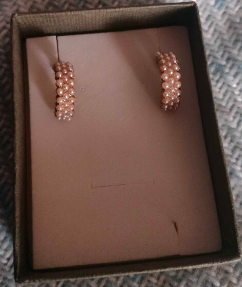 Gold Plated Pearl Earring