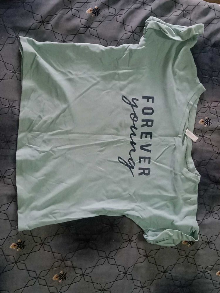 Cute &#39;Forever Young&#39; Tee