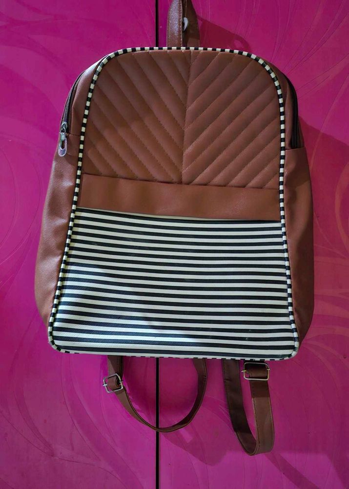 Fabulous Backpack For Daily Puropose 🎀