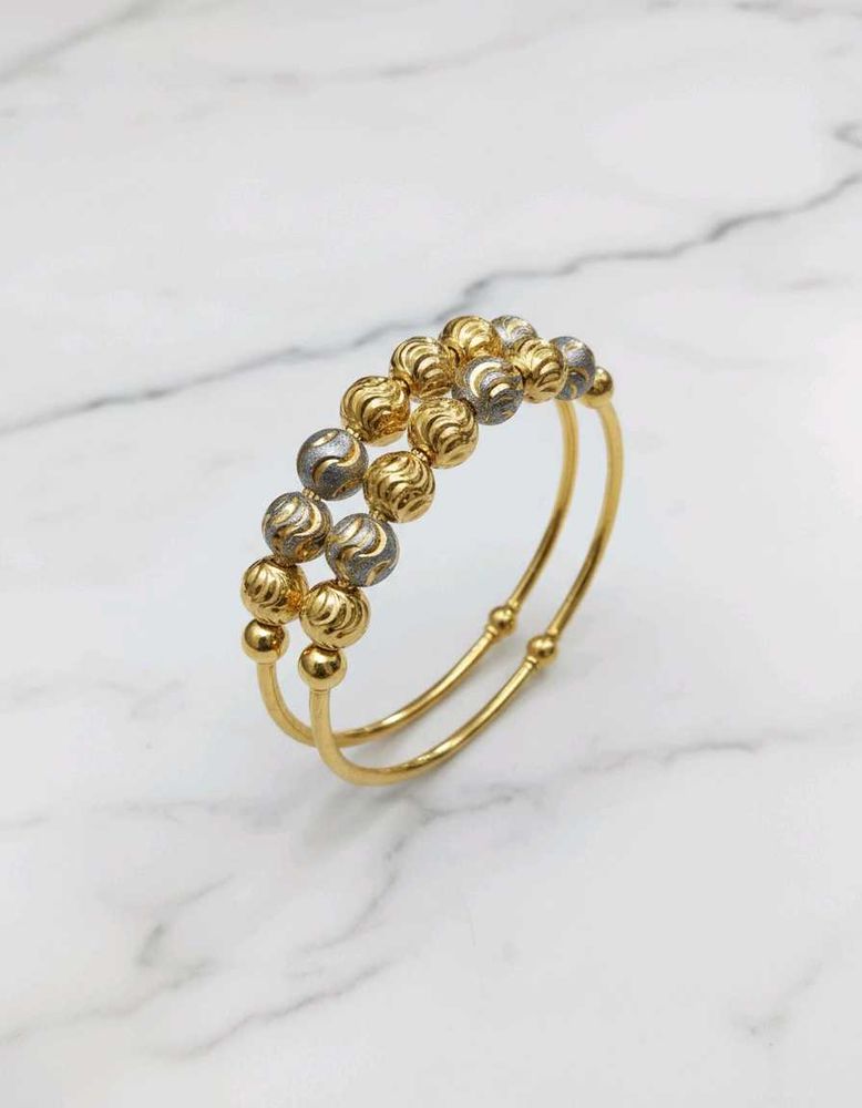 Anti tarnish Gold-Tone Bangle Bracelet