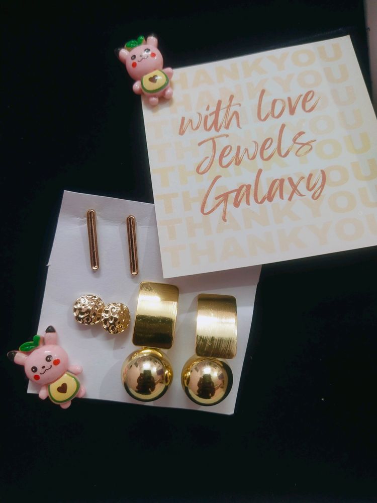 Gold Pleated Earrings Combo  👀