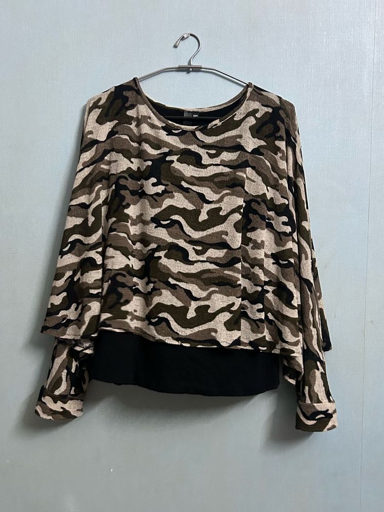 Camouflage Top in Olive-Toned Camo
