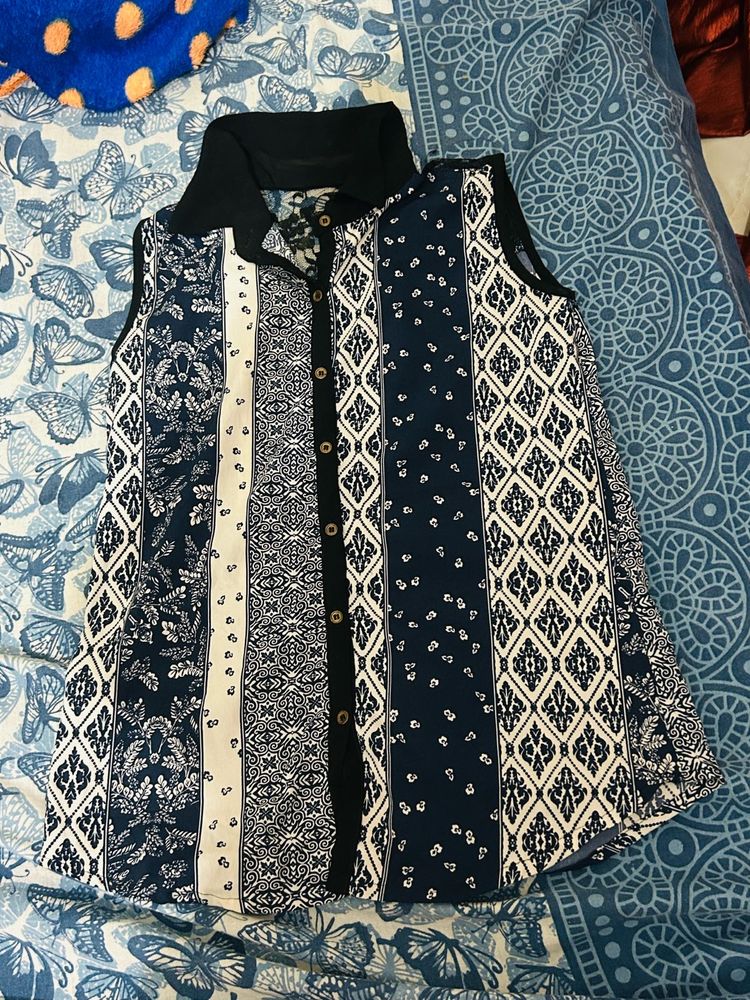 Patterned Sleeveless Top