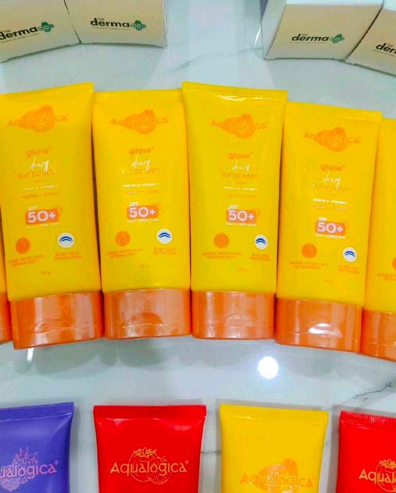 1 Pack ❤️ Aqualogica Glow Sunscreen ✅