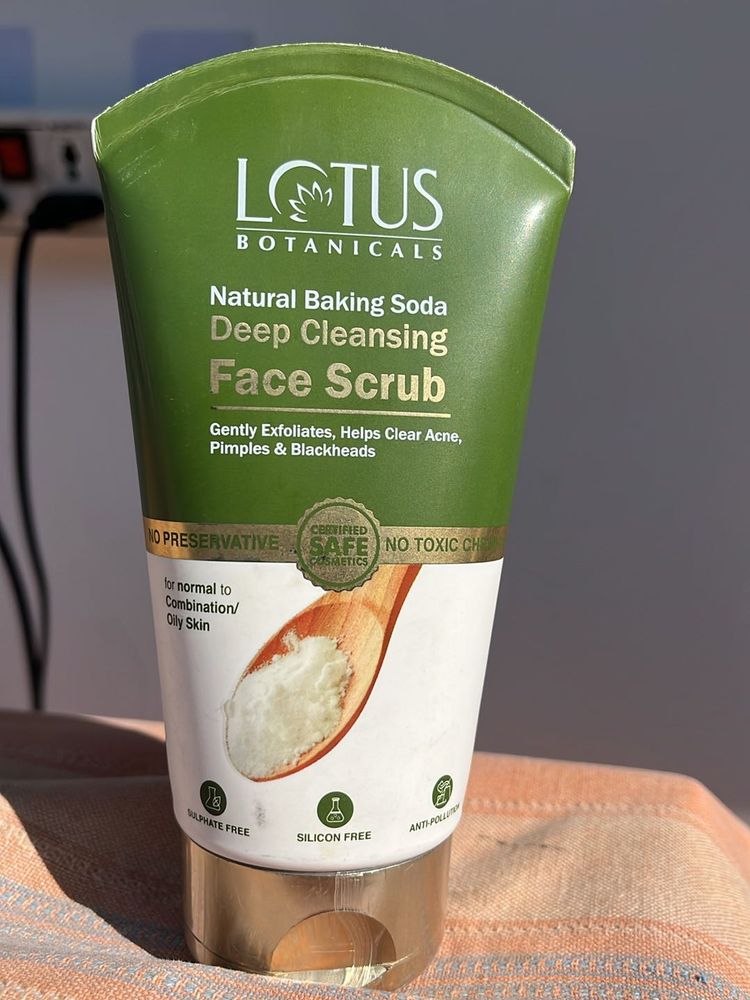 Deep Cleansing Face Scrub For Acne Prone Skin