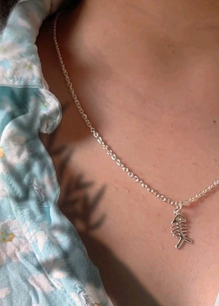 Anti Tarnish Fishbone Pendant