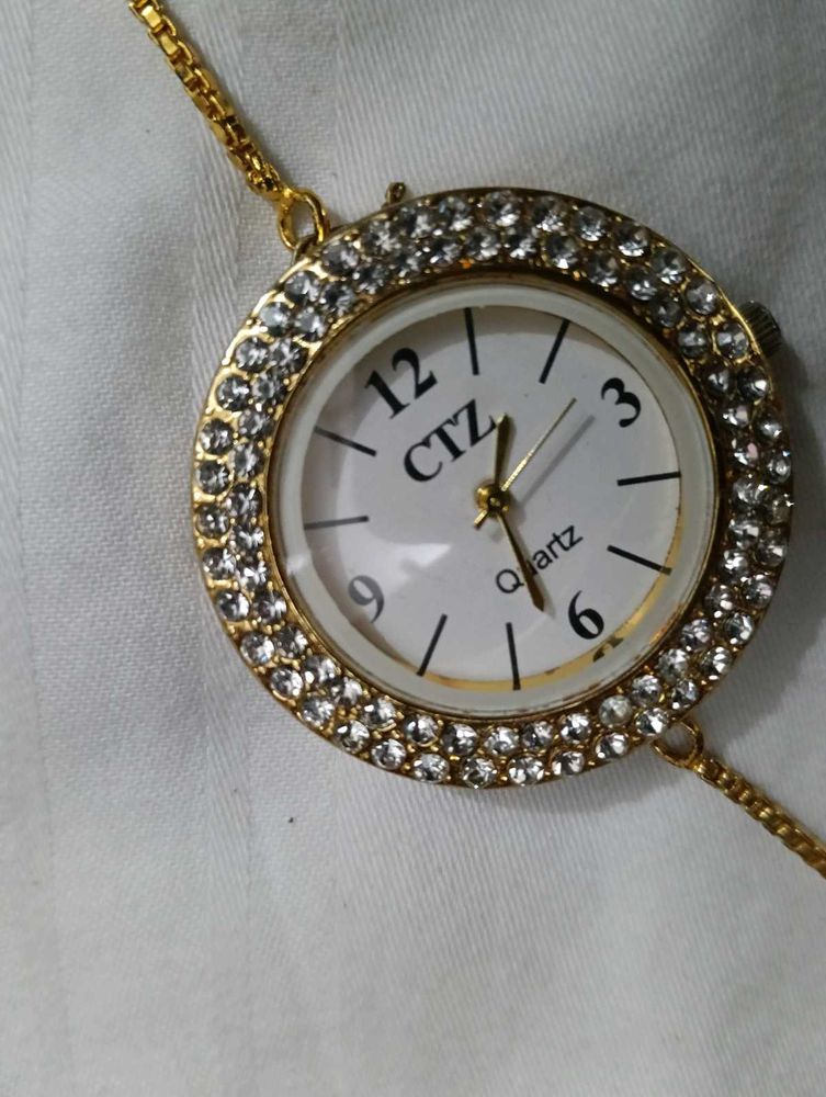 Elegant CTZ Quartz Watch