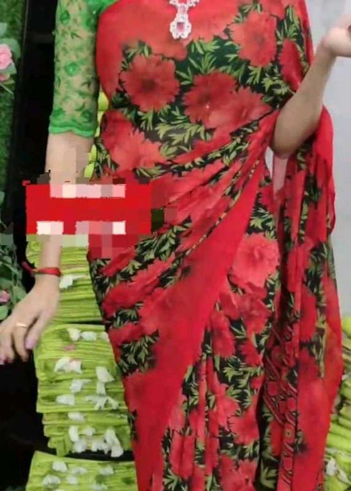 Elegant Floral Print Saree