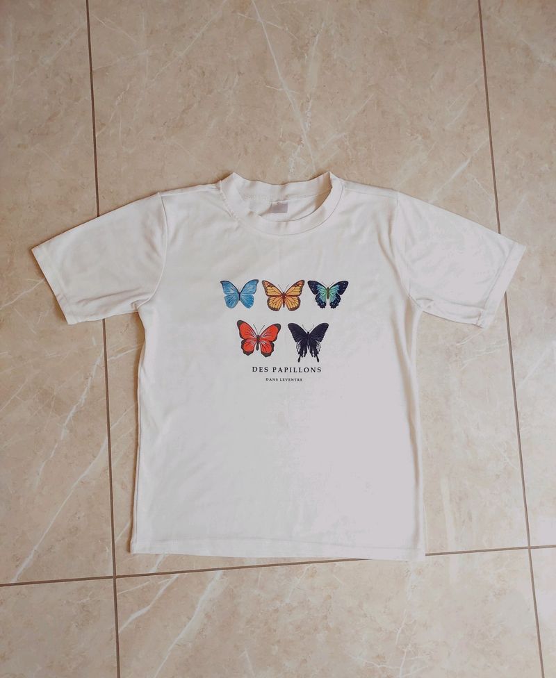 Price Dropped!!Tshirt For You🤍