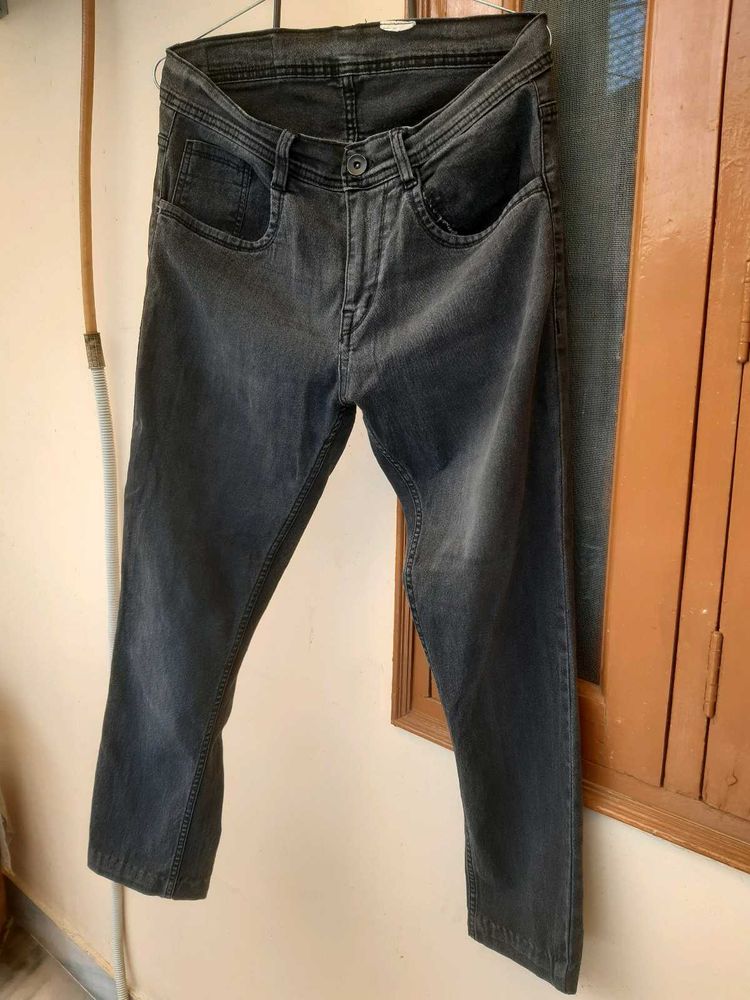 Charcoal black straight fit denim 💕