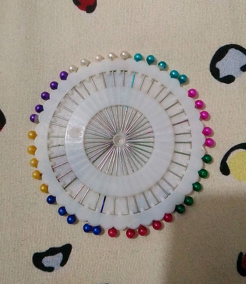 Metal Hijab and Scarf Pins With Donut Bun Maker