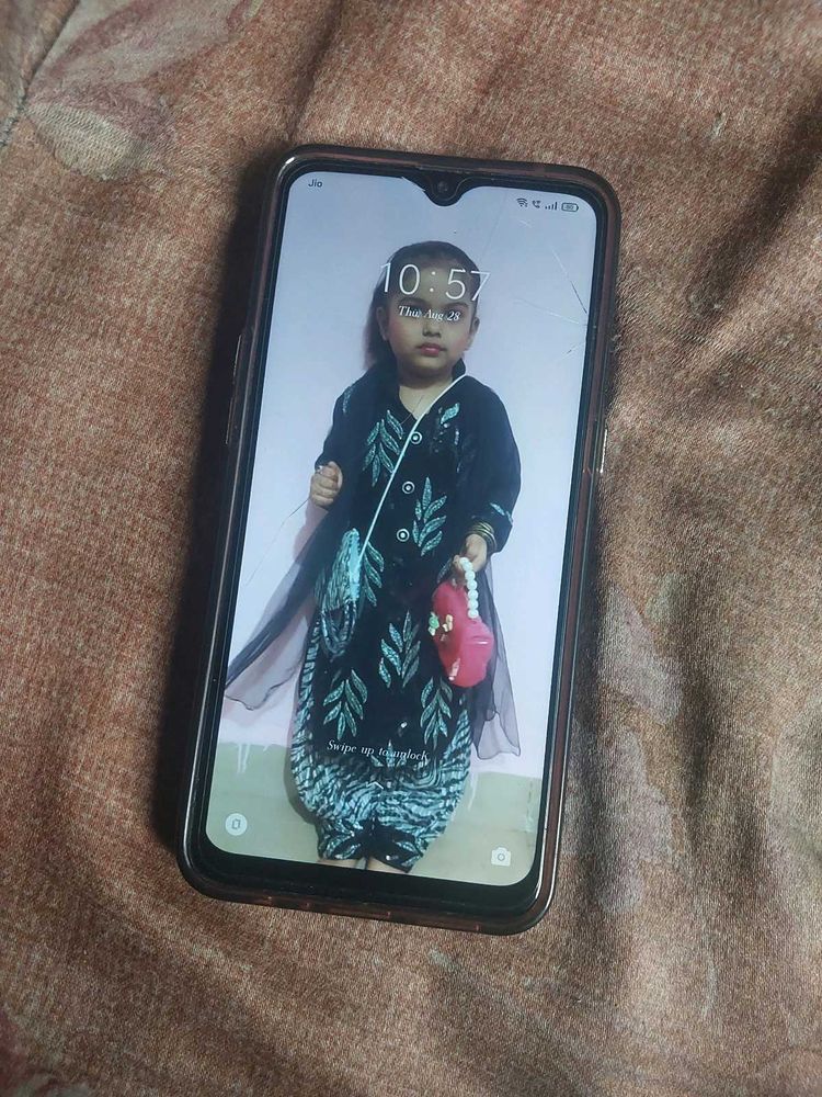 Realme 5 Pro + Free Display