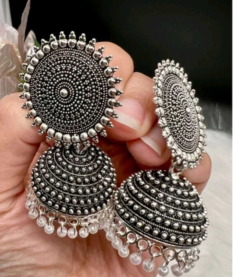Designer Silver Colour Jhumka Earrings