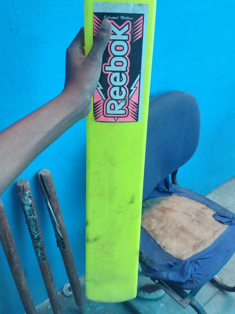 Cricket Set:  Reebok Bat Plastic