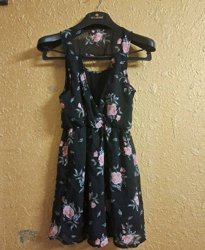 H&amp;M BLACK FLORAL DRESS