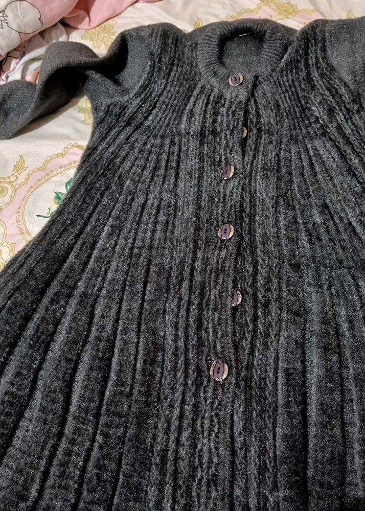 Beautiful 🩶 Grey Sweater For Woman