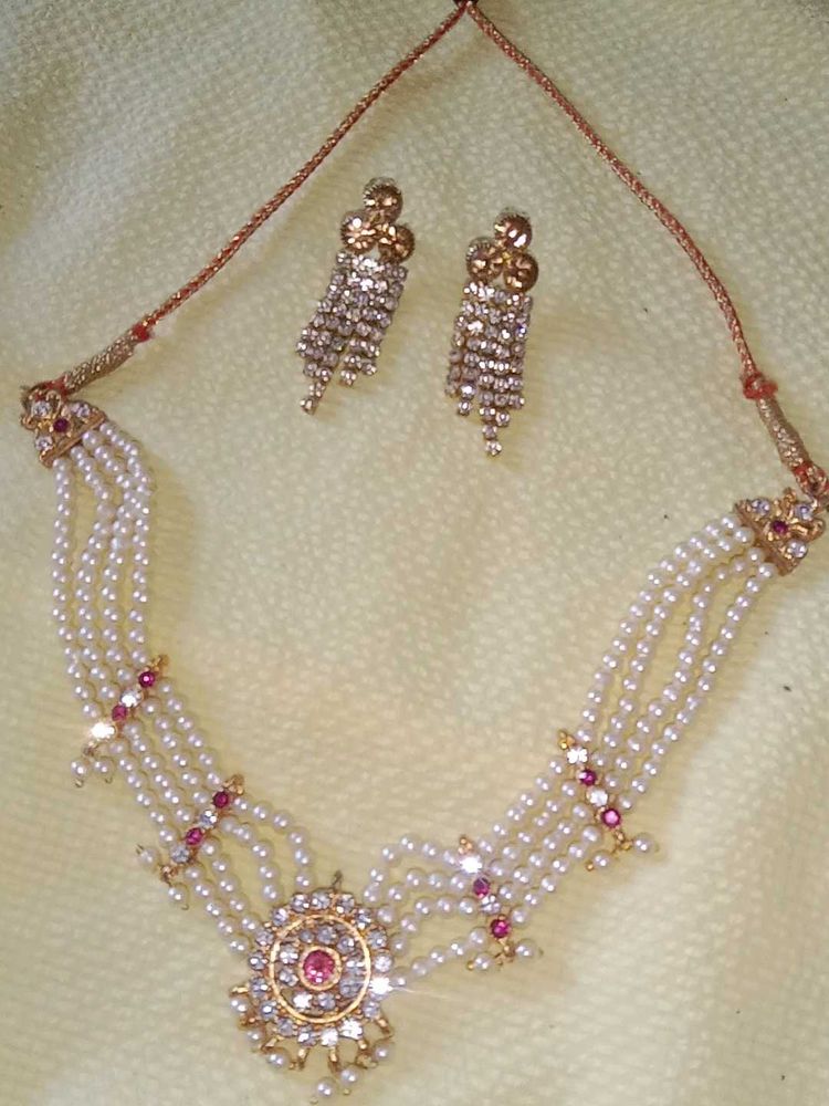 Pearl Necklace Set