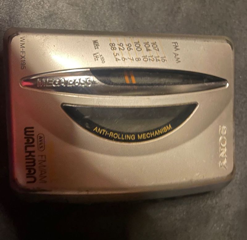 Vintage Sony Walkman WM-FX195