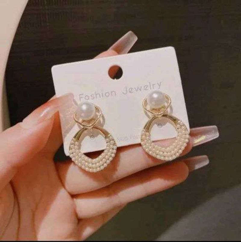Pearl Drop Earrings