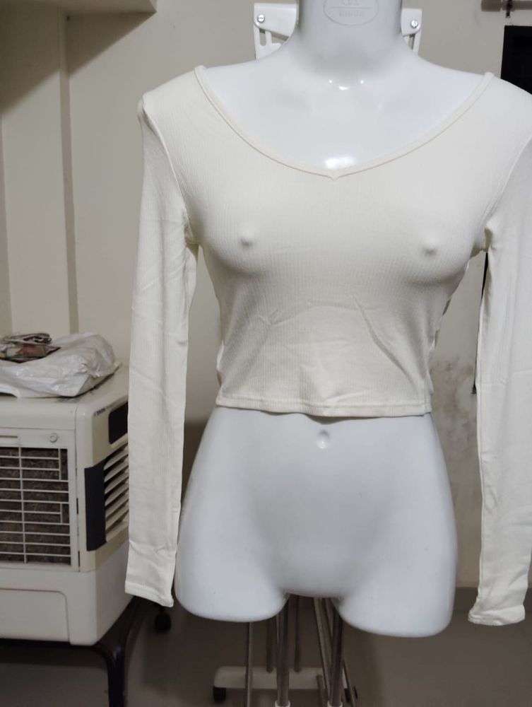 S- White,offwhite,Cream Long Sleeve Crop Top